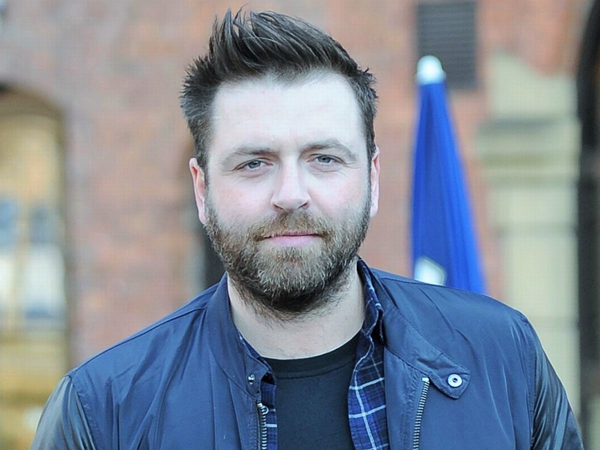 Mark-Feehily and Net worth With friends